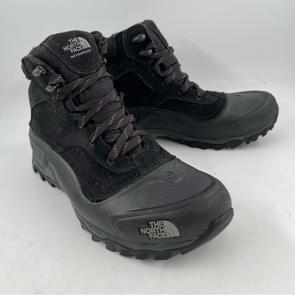 The North Face Snowfuse Suede Insulated Waterproof Winter Boots - Size 8 - Picture 2 of 12